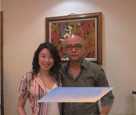 45岁孟非的妻子李雪及女儿孟星亚近照