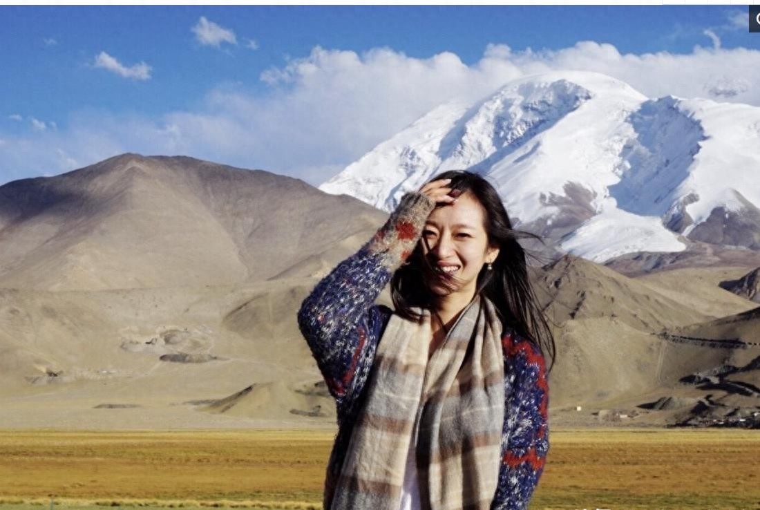 王治郅的妻子周蕾，身材高挑 才貌双全 照片欣赏