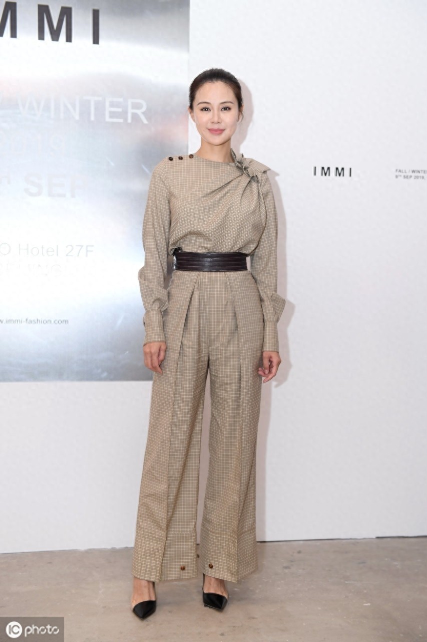 佟大为的老婆关悦,真是一位运气女神