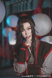 ​《魔道祖师》魏无羡cos，俊朗洒脱，笑容可爱调皮的羡羡