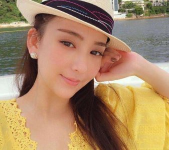 ​方媛身高真的只有155吗 方媛曾被曝出在酒吧做女郎