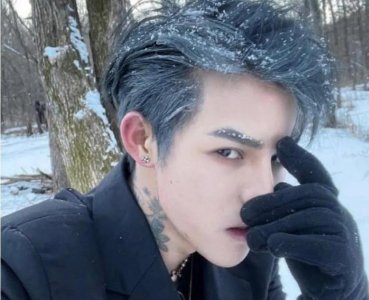 ​“网红总裁”殷世航真实身高竟是