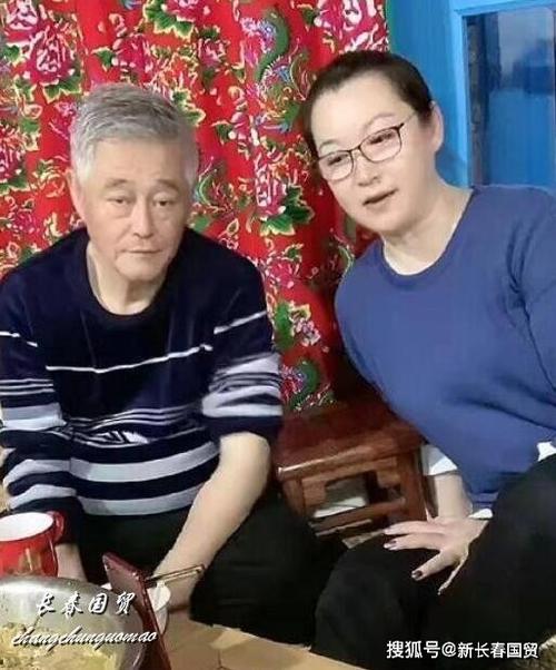 赵本山与马丽娟,赵本山现任老婆照(赵本山马丽娟结婚) 赵本山与马丽娟,赵本山现任老婆照(赵本山马丽娟结婚)