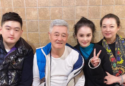 赵本山与马丽娟,赵本山现任老婆照(赵本山马丽娟结婚) 赵本山与马丽娟,赵本山现任老婆照(赵本山马丽娟结婚)