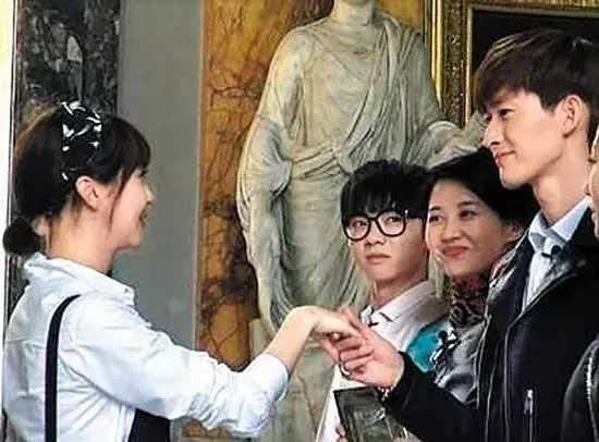 张翰前女友都有谁 ， 历届女友大曝光，我能说“一家6口，郑爽最丑”吗？