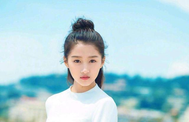 鹿晗关晓彤再传分手,网曝鹿晗因为没有得到女方家人认可