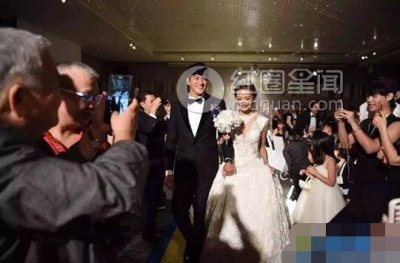 ​何润东婚纱照曝光林静仪个人资料简介