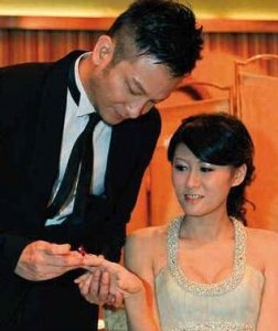 ​高山峰老婆，演员高峰的简介