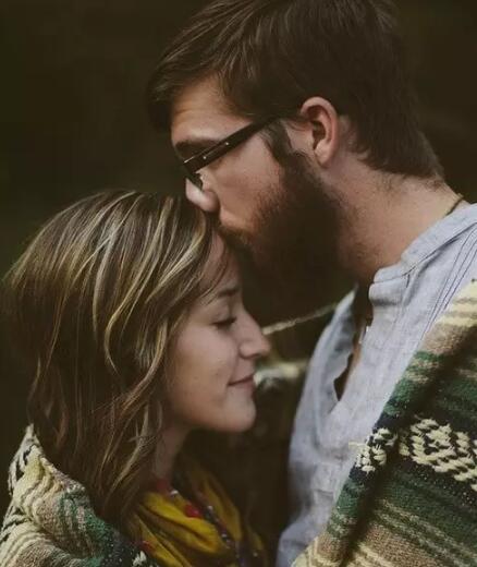 女生把你当备胎有哪些表现，女生把你当备胎的特征