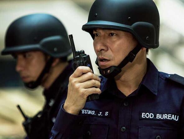 拆弹专家1和2有关系吗