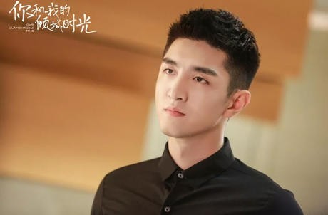 杨幂公司旗下艺人最新名单(女明星杨幂旗下的8位艺人)