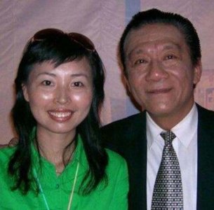 ​侯耀文的妻子袁茵照片(侯耀文的老婆袁茵近照)