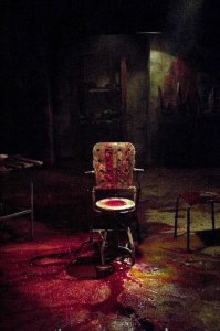 ​恐怖电影集结地图文篇6.《人皮客栈》