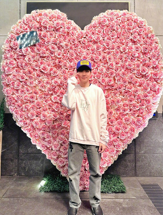 明星怎么过情人节？孙俪称呼邓超为同事蔡少芬孤独吃早餐