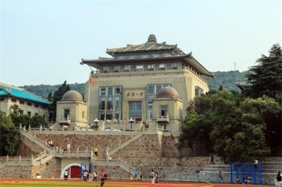 ​一批投档分数低被讽实力不济？武大和华科，被黑得最惨的两所大学