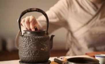 铜壶开壶为什么要用白醋呢,不粘锅为什么开锅要求用白醋煮十分钟图7