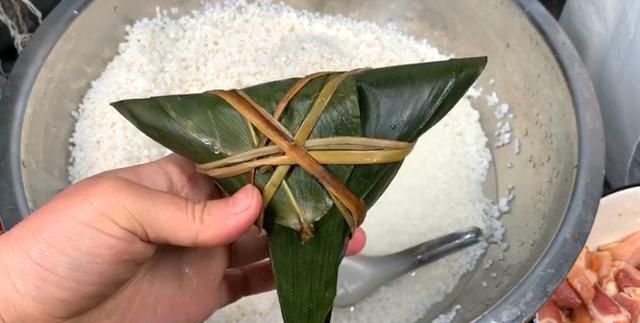 一斤重的粽子煮多长时间