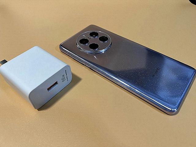 华为正式发布Mate50系列开售时间(华为手机别乱选)(6)