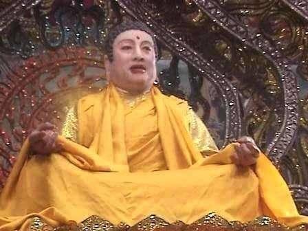 79岁“如来佛祖”近照,因太真切以为是“佛祖”现身,都朝他跪