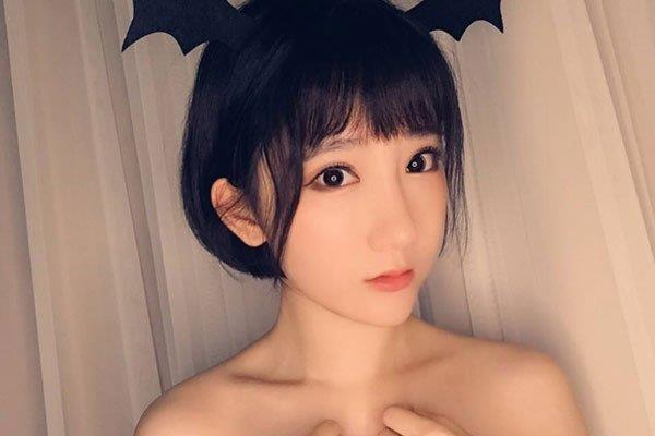 郭mini脱衣门忘了关摄像头 斗鱼三骚为了红什么都做的出来