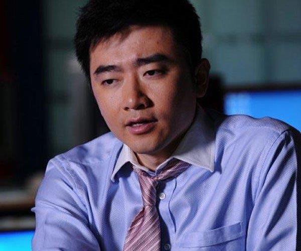 苪成钢现在的生活现状 欲望和利益迷失了方向