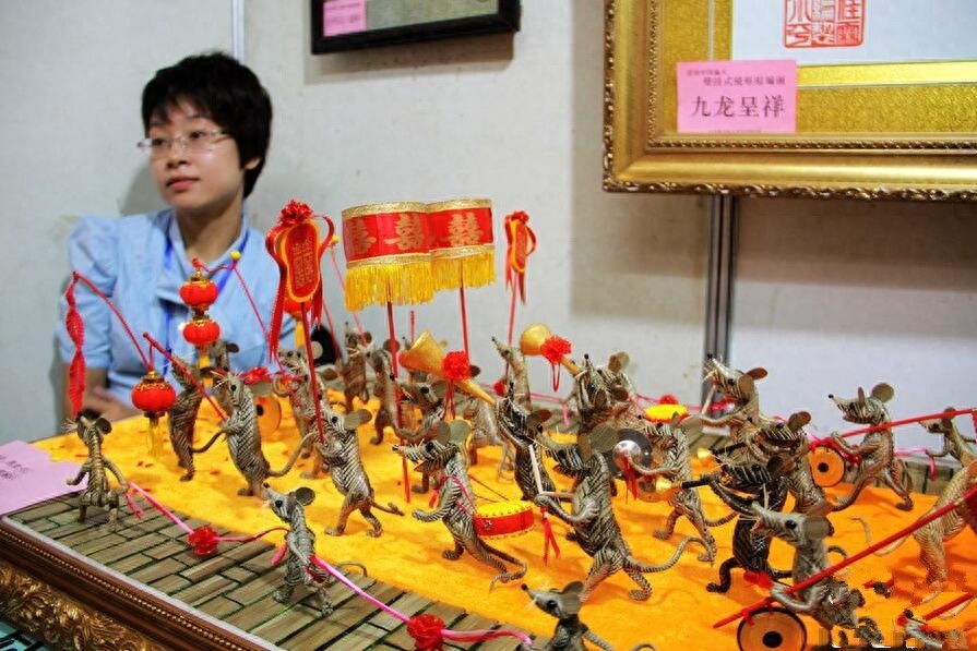 民间传统手工艺——棕叶编织，从玩具变成艺术品