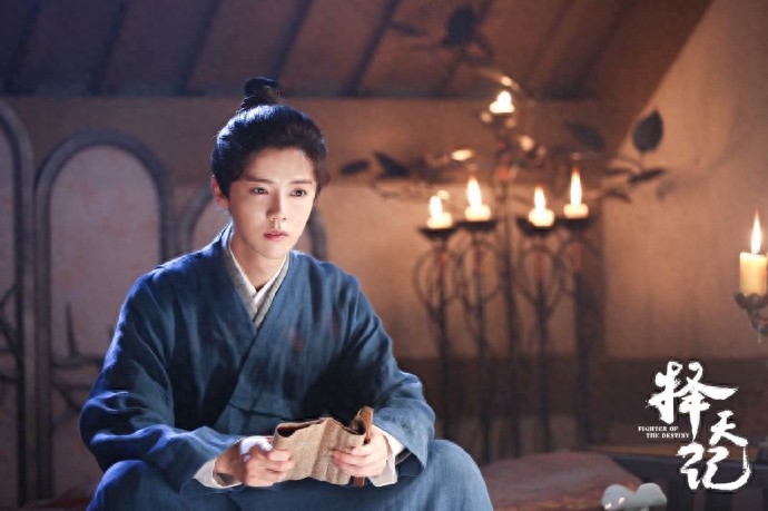 鹿晗《择天记》剧照出炉，清秀俊逸完美展示陈长生！