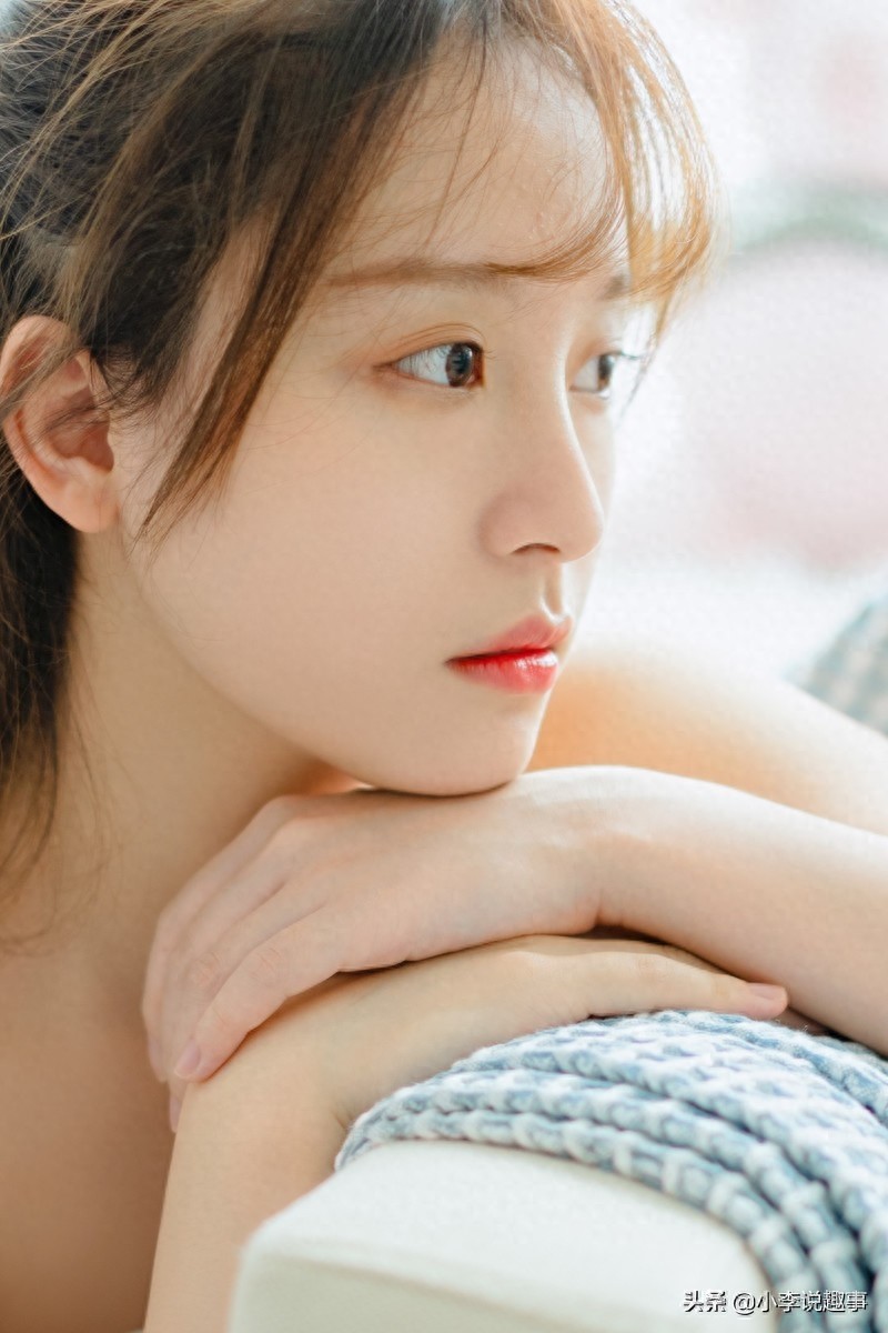 紧身衣美女大长腿性感私房写真