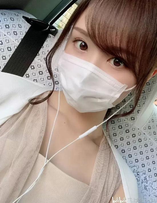 水娃骑士坂道美琉写真分享，喜欢掌控全局的感觉！