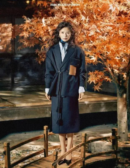 刘涛胶片感写真大片，展现东方女人的神秘感