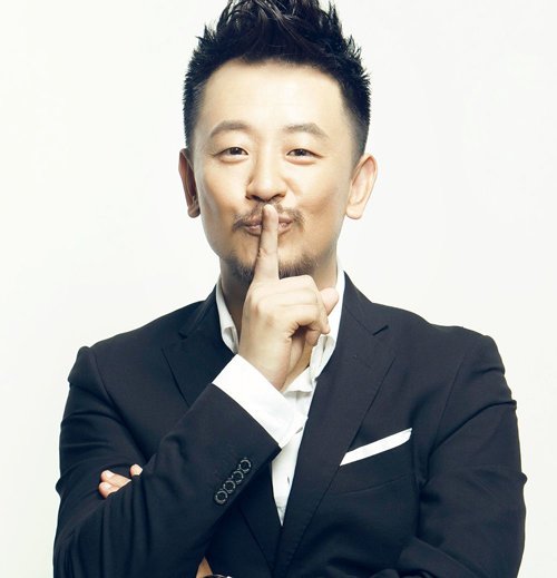 黄海波为什么出国 黄海波和女友曲栅栅结婚了吗