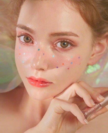 国际顶级t台超模（22岁德韩混血模特美到犯规）(44)