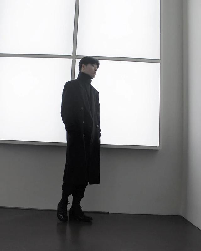 国际顶级t台超模（22岁德韩混血模特美到犯规）(54)