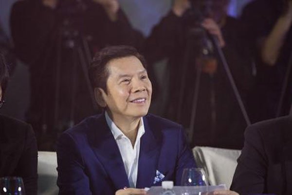 向华强有多黑 向太不承认说只是年代传播问题