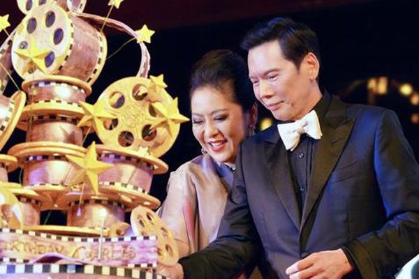 向华强有多黑 向太不承认说只是年代传播问题