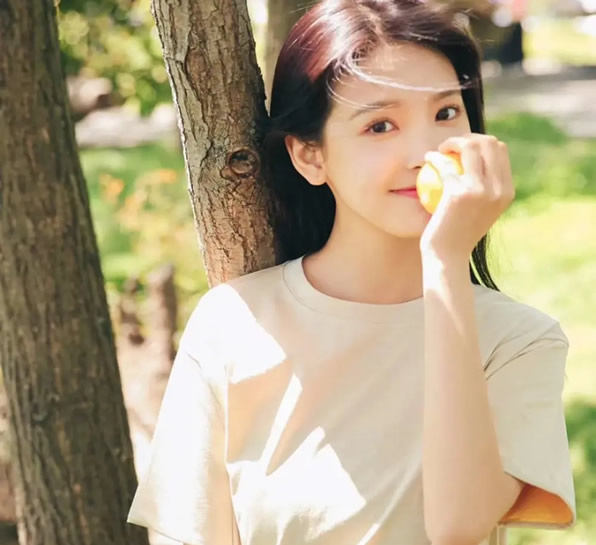 章若楠是什么学校毕业的 章若楠真实学历中专