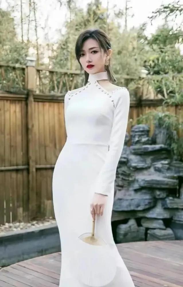 从出道到走红的实力派演员万茜：多年沉淀成就闪耀舞台