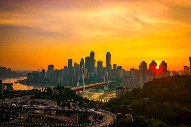 重庆必须去的旅游景点推荐(重庆最值得打卡的5处景点)(2)