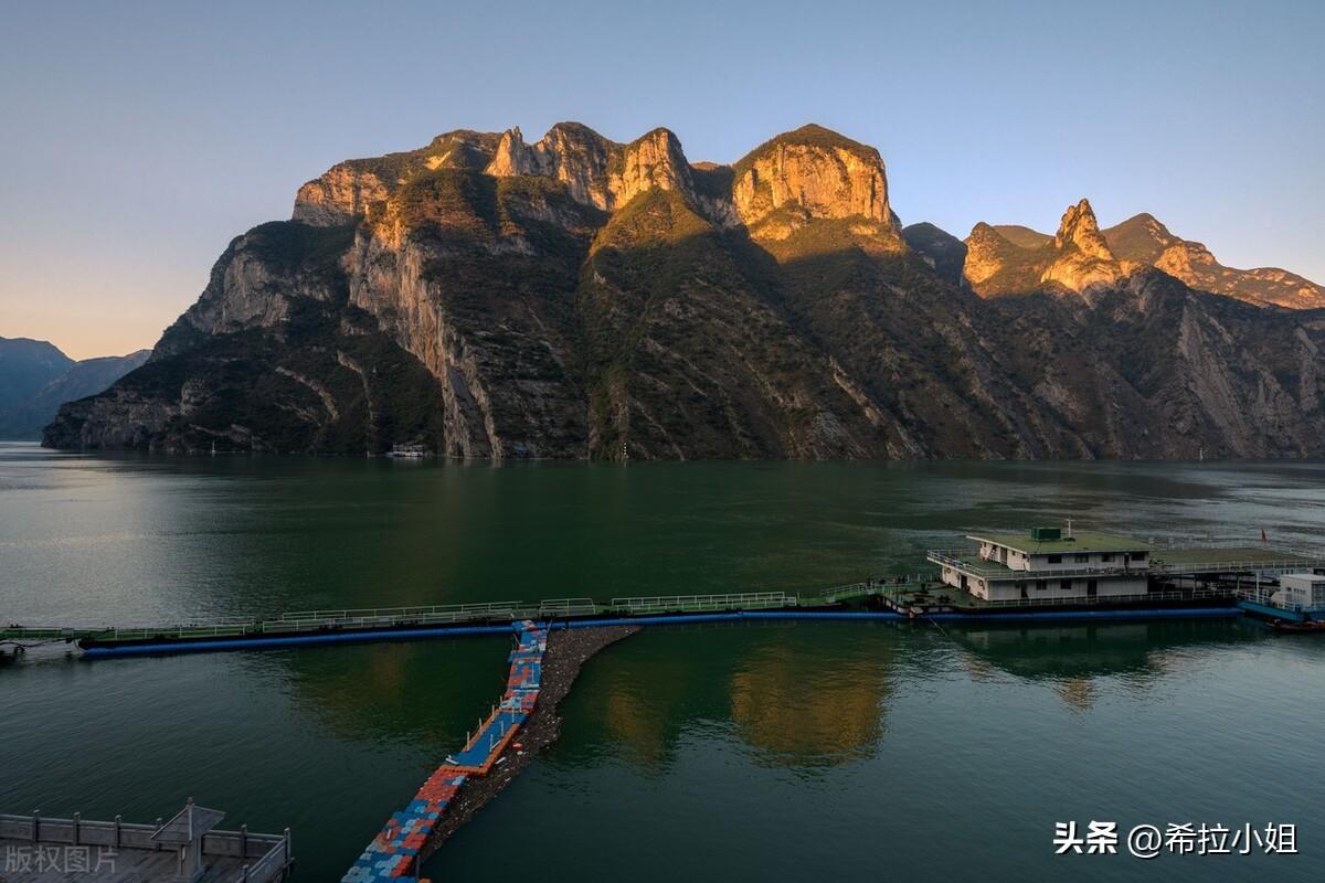 长江三峡有哪些景点(长江三峡旅游景点有哪些)