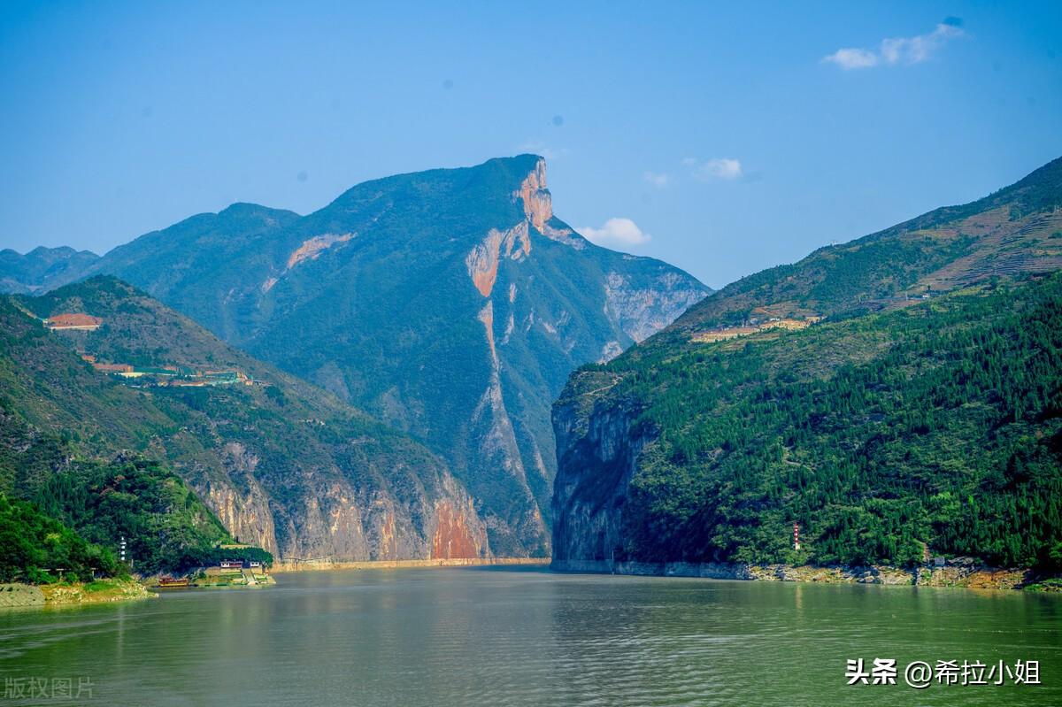 长江三峡有哪些景点(长江三峡旅游景点有哪些)