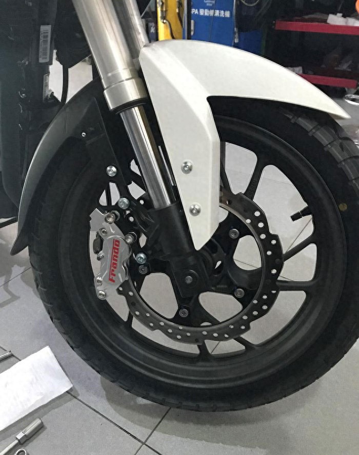 10年之后又见“战鹰”，花14800元入手新本CBF 190X，动力很不错