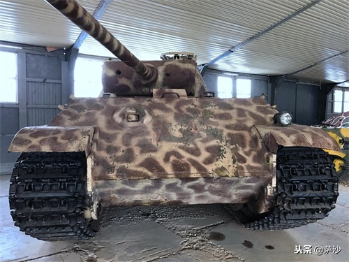 二战最强大的中型坦克黑豹：防御力、攻击力和机动性的完美组合