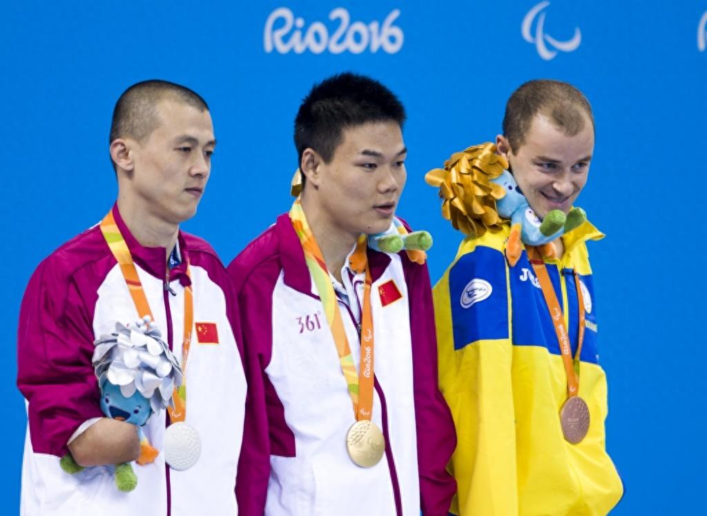 游泳——郑涛打破S6级男子100米仰泳世界纪录