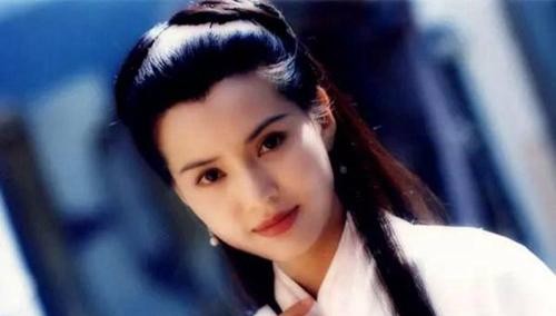 郭应泉为什么甩了小龙女（李若彤与男友相恋十年为何分手）