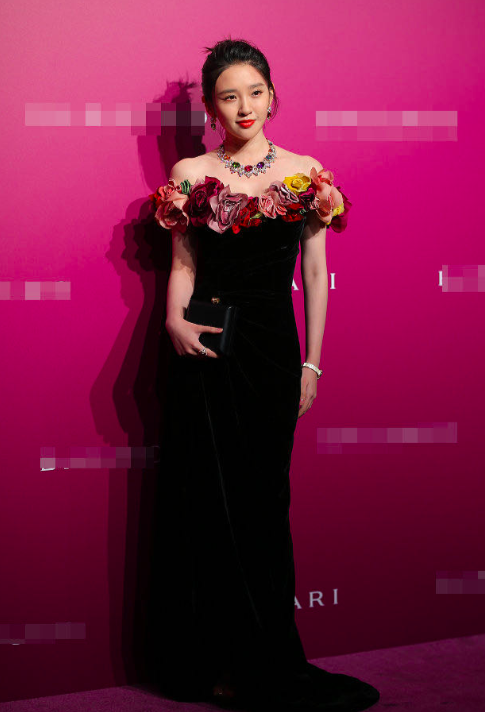 唐艺昕产后营业,张若昀高调宣主权!对孩儿他妈表白:我爱她