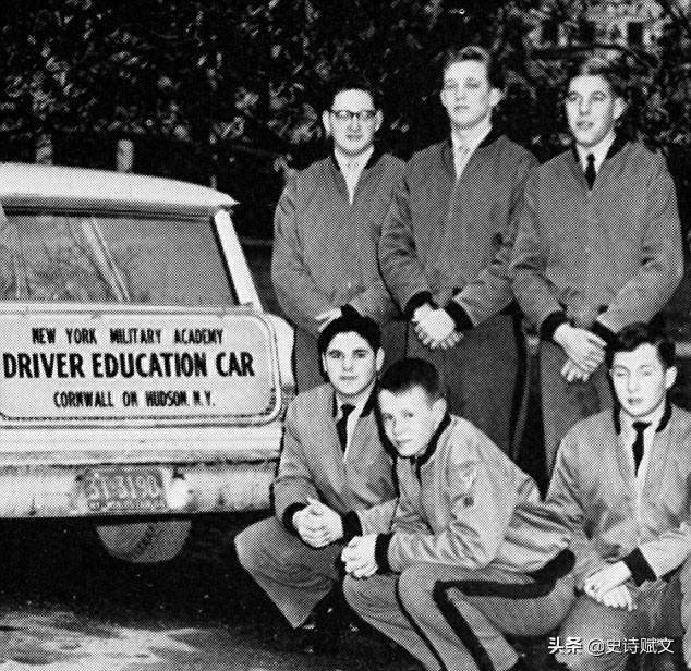 特朗普：年轻时帅气的军人、运动健将，今天世界的焦点