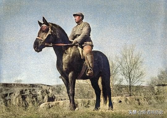 一组抗战时期的彩色老照片，再现将帅云集的八路军，致敬和缅怀