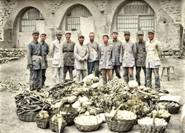 一组抗战时期的彩色老照片，再现将帅云集的八路军，致敬和缅怀