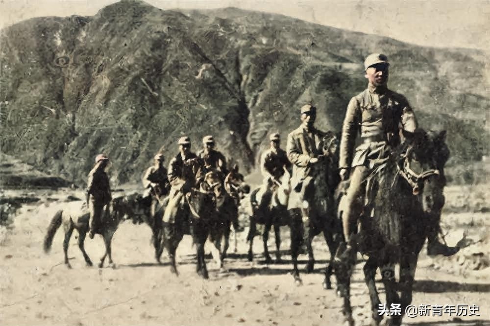 一组抗战时期的彩色老照片，再现将帅云集的八路军，致敬和缅怀