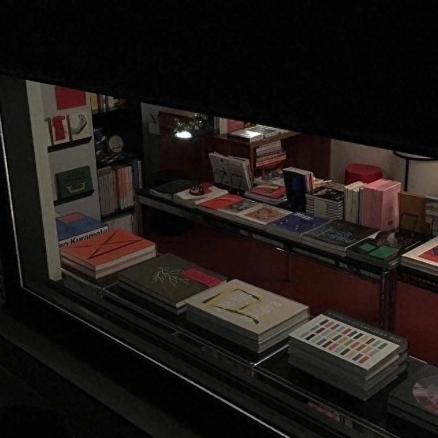 情感图 封面图｜热脸贴冷屁股的事情再也不要去做了